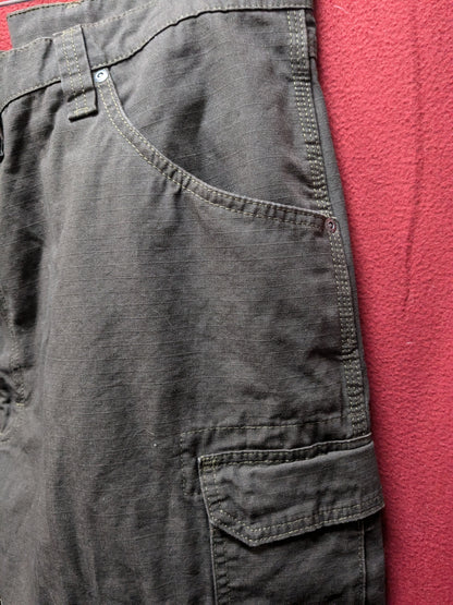 NWT Wrangler Riggs Workwear Ripstop Ranger Relaxed Fit Dark Brown (CA13-25APR19)