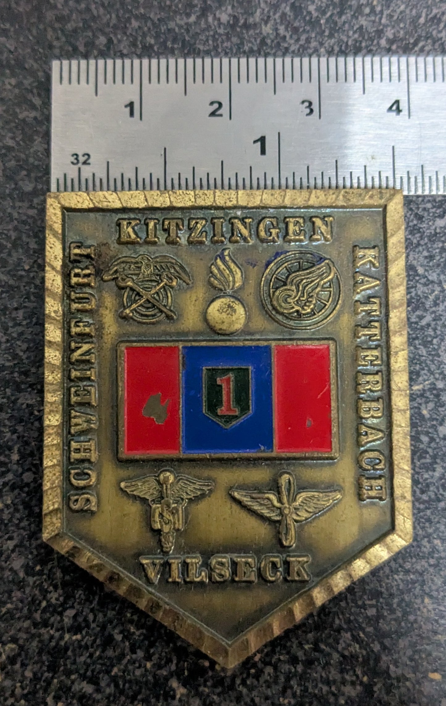 Challenge Coin 1st Infantry Division DISCOM Kitzingen Schweinfurt Vilseck Germany Big Red One (26Jul08)
