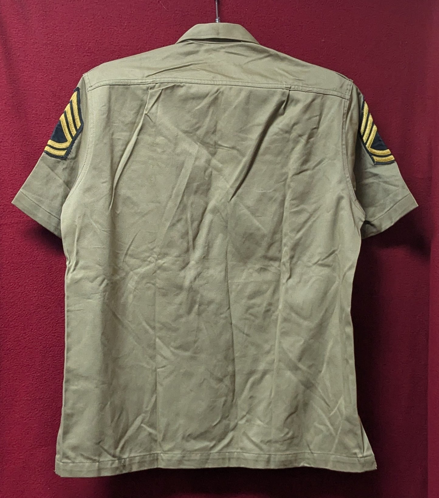 Vintage US Army Short Sleeve Button Down Medium (FB14-26Feb74)