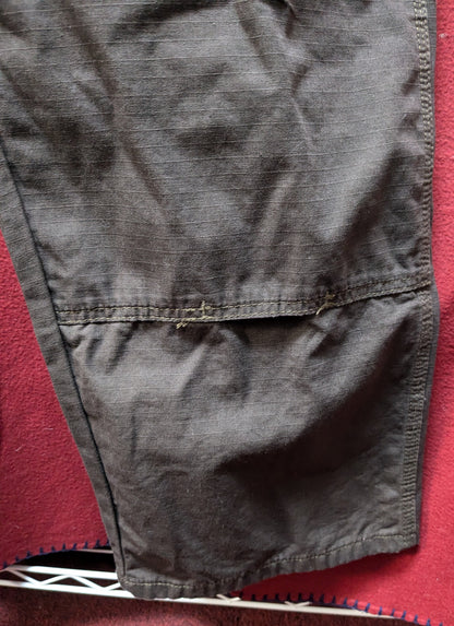 NWT Wrangler Riggs Workwear Ripstop Ranger Relaxed Fit Dark Brown (CA13-25APR19)