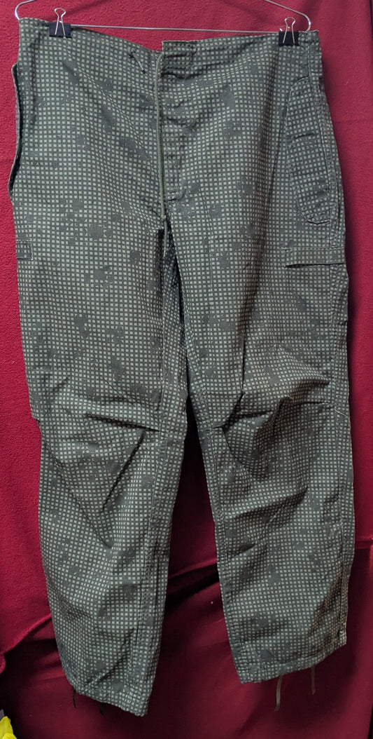 USGI Desert Night Camo Trousers Medium Regular (DB11-25Aug27)