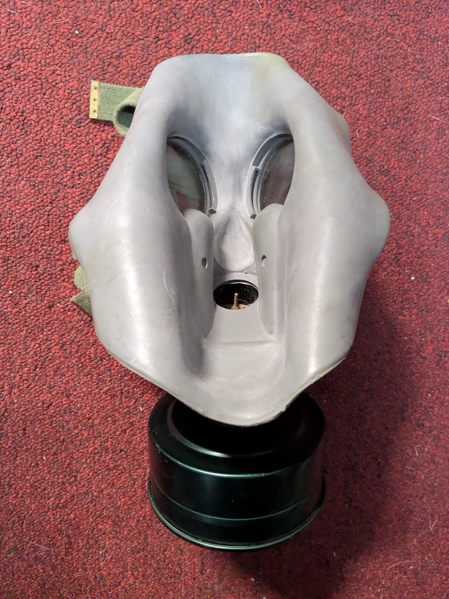 Polish MC-1 Gas Mask W/Filter Small (CA4-26Apr64)