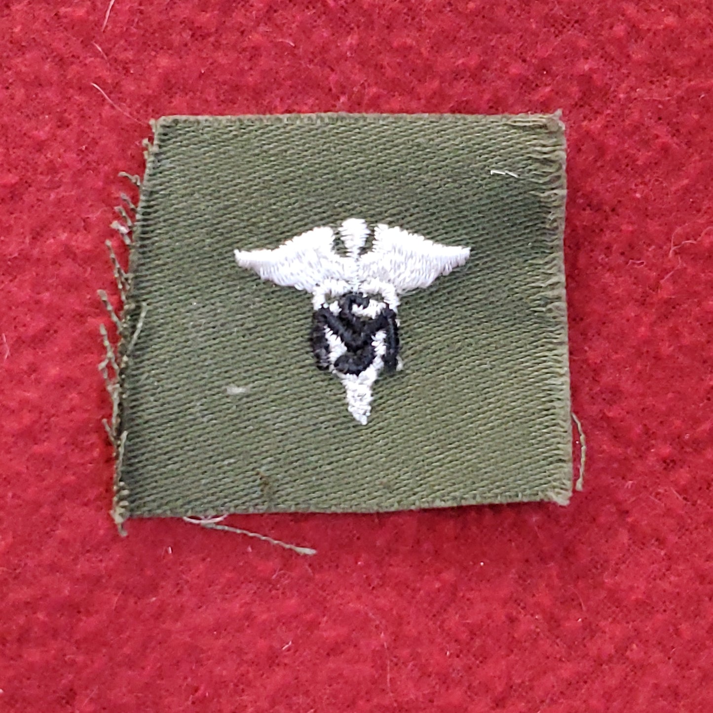 US Army Medical Service Corps Sew on Insignia Wht/OD Vintage (v86L)