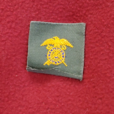 Vietnam Era Quartermaster Sew on Insignia Gld/OD Vintage (v94L)