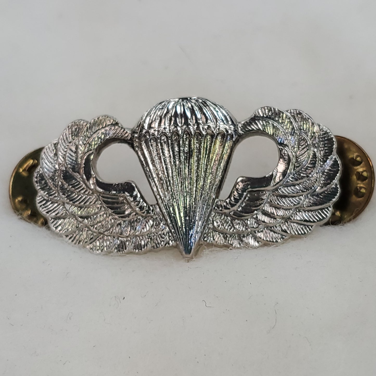 Novice Parachute Wings w/ add'l Feathering Detail (G4)