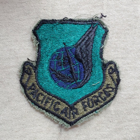 USAF Pacific Air Forces Vintage Unit Crest Badge Sew On (a6p)