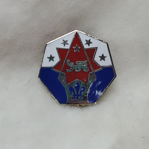 U.S. Army 7th Corps Unit Crest Pin (Z6)