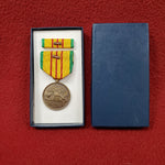US Military Vietnam Service Medal Army (dc26)