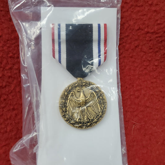 Vintage US Army POW Prisoner of War Medal Military (da35)
