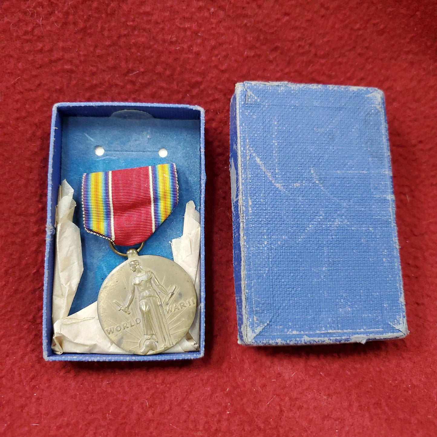 Vintage US Military WWII Freedom Medal Army (dc29)