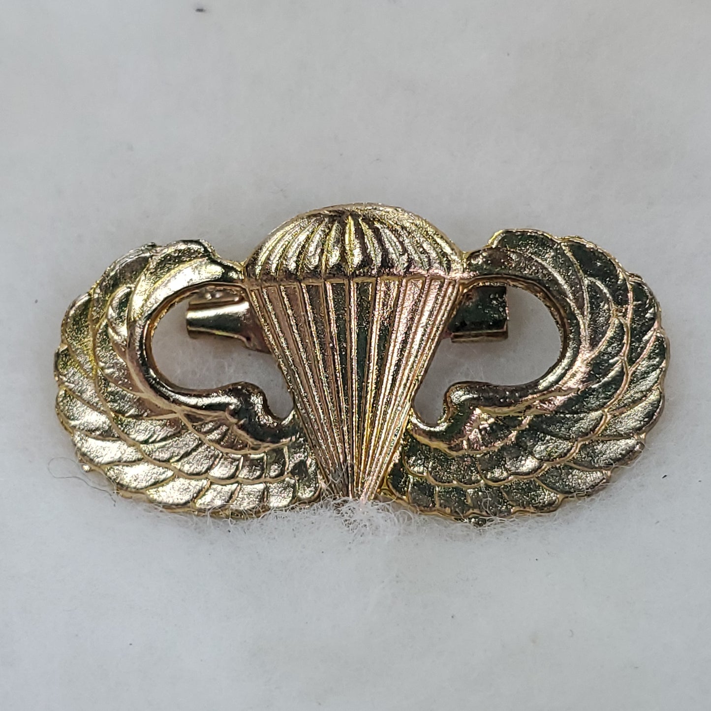 Combat Parachutist Wings Pin (A8)
