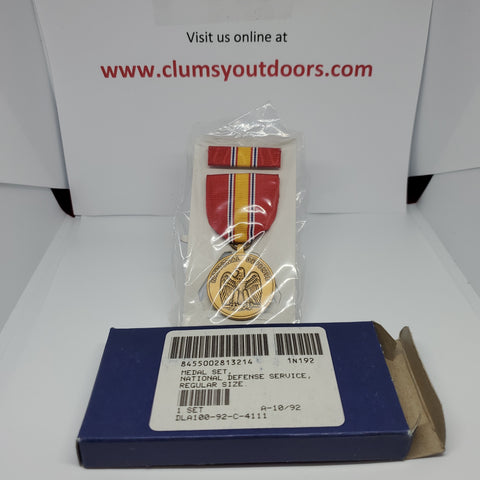 VINTAGE US Military "NATIONAL DEFENSE" Service Medal Lapel Pin Ribbon Box Set Army (1mrp11)