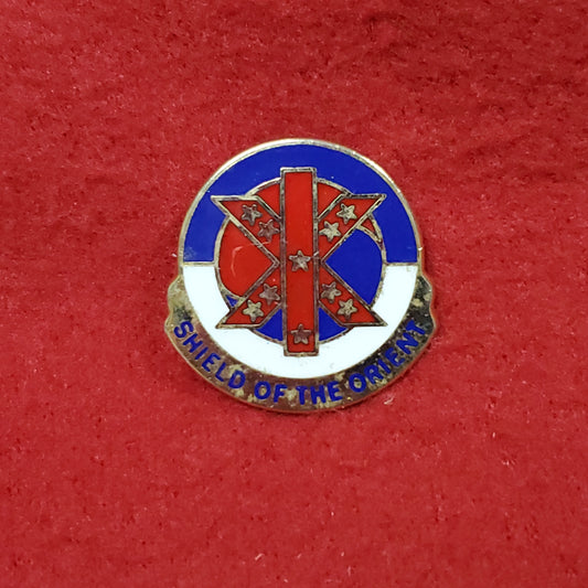 VINTAGE US Army 9th IX Corps "SHIELD OF THE ORIENT" Pin Crest DUI Unit (01o112)