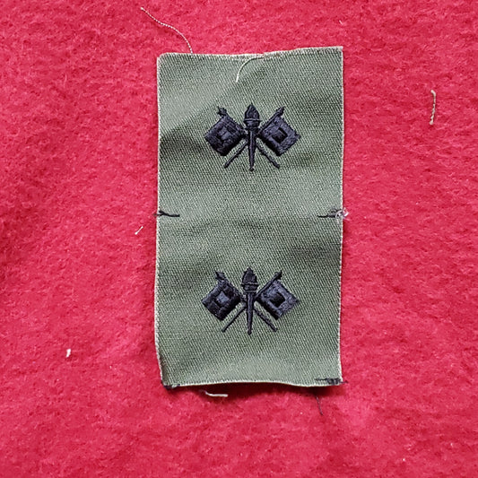 VINTAGE US Army SIGNAL CORPS pair Sew On Vietnam OD Olive Drab Era BDU Woodland (03o20)