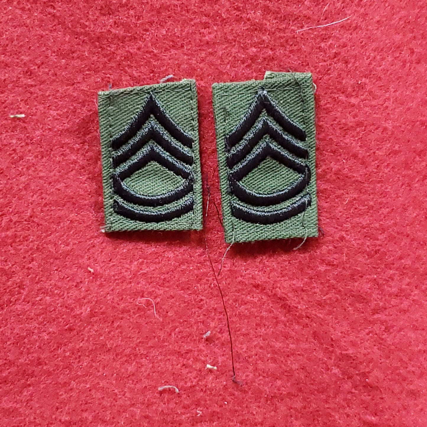 * SET of 2 * US Army E-7 SERGEANT FIRST CLASS Collar Rank Sew On Vietnam OD Olive Drab Era BDU Woodland (bu04-sg7)