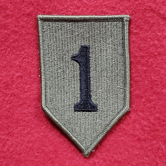 VINTAGE US Army 1ST INFANTRY DIVISION Patch Sew On OD Olive Drab BDU Woodland (04o4)