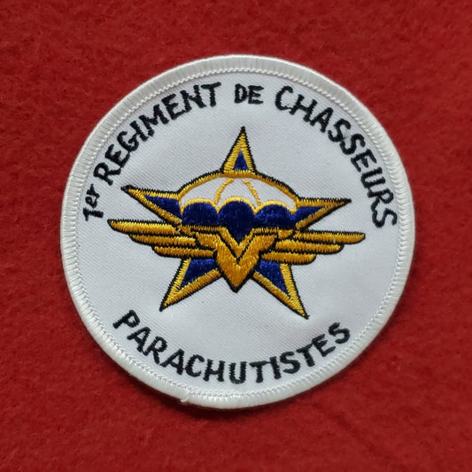 VINTAGE French 1ST REGIMENT DE CHASSEURS PARACHUTISTES Patch Sew On Color (04o24)