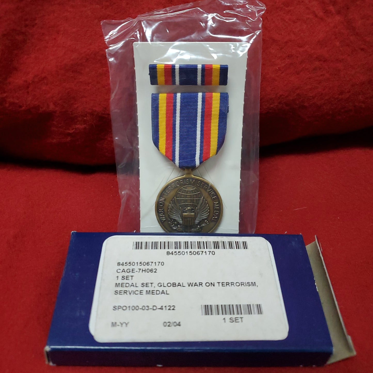VINTAGE NIB 02/04 SERVICE MEDAL SET Global War on Terrorism Medal Ribbon (05o19)
