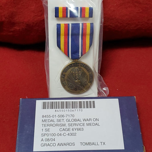 VINTAGE NIB 08/04 SERVICE MEDAL SET Global War on Terrorism Medal Ribbon (05o18)