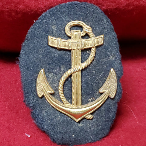 VINTAGE WWII German Navy Anchor Pin Cloth Backing Boatsman Mate 3rd Class Rank (06o50)