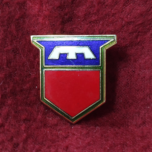 VINTAGE US Army 76th INFANTRY DIVISION Unit Crest Pin (11o29)