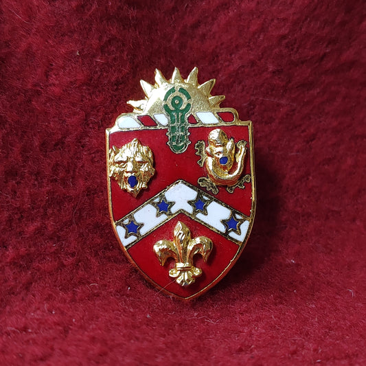 VINTAGE US Army 3rd FIELD ARTILLERY Unit Crest Pin (11o57)