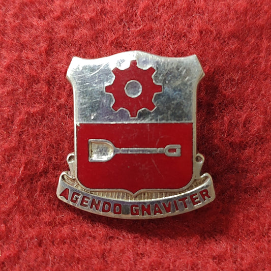 VINTAGE Army 577th ENGINEER BATTALION
Unit Crest Pin (11o95)
