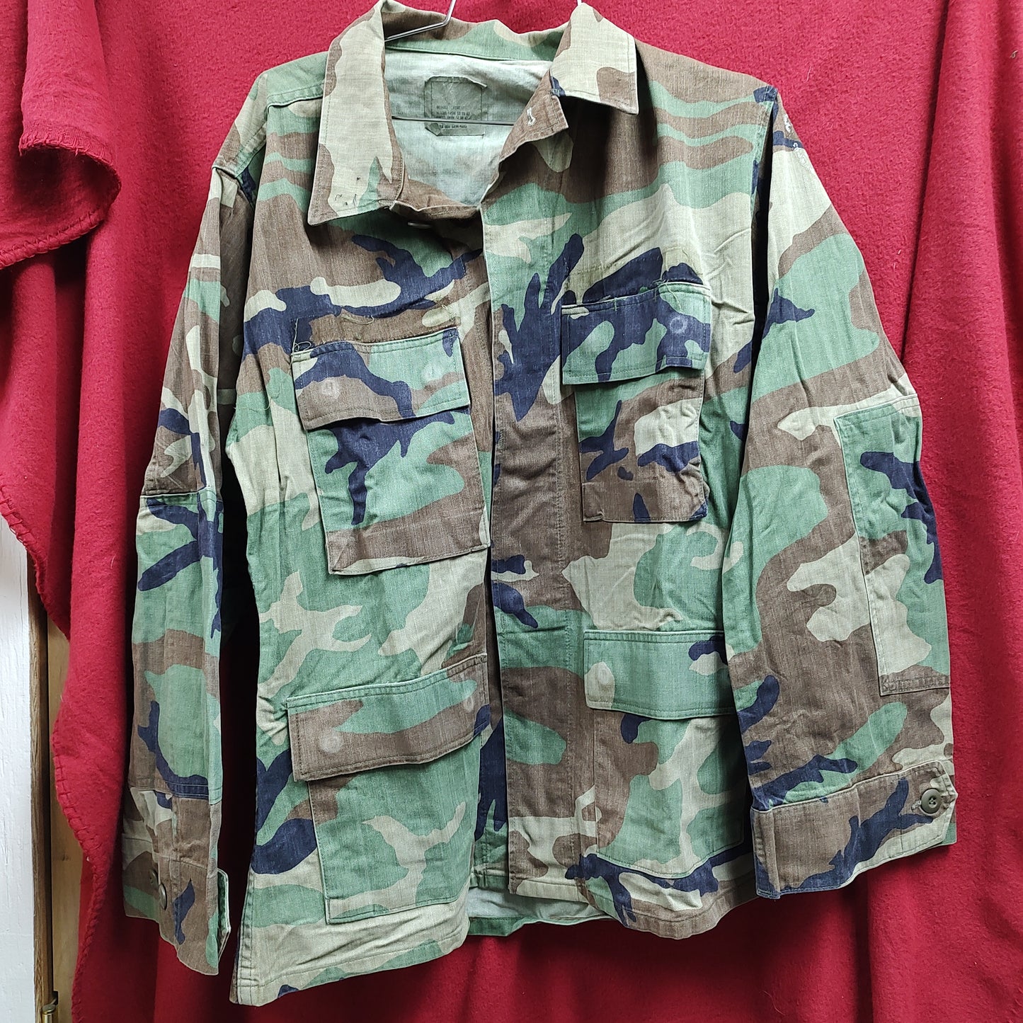 US Army MEDIUM SHORT Uniform Top BDU WOODLAND Pattern Good Condition (14o db4-28)