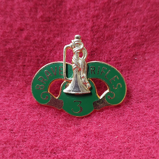 VINTAGE Army 3rd CAVALRY
Unit Crest Pin (11o119)