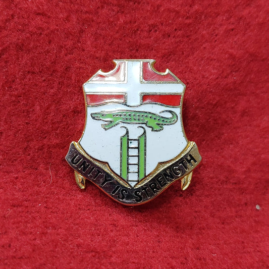 VINTAGE US Army 6th INFANTRY
Unit Crest Pin (11o148)