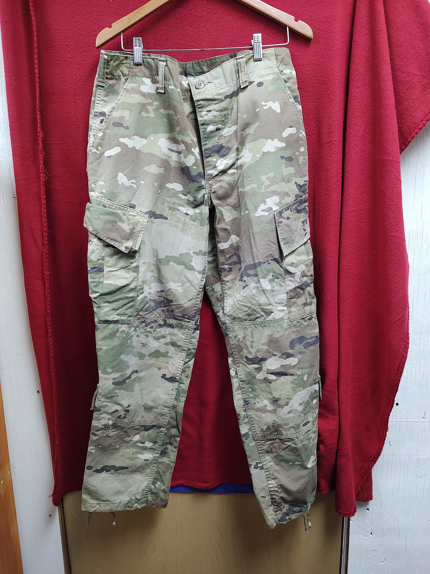 US Army MEDIUM SHORT Uniform Pants OCP Pattern (01CR ca14-16)