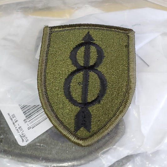VINTAGE US Army 8TH INFANTRY DIVISION Patch Sew On Subdued OD Black (1odp1)