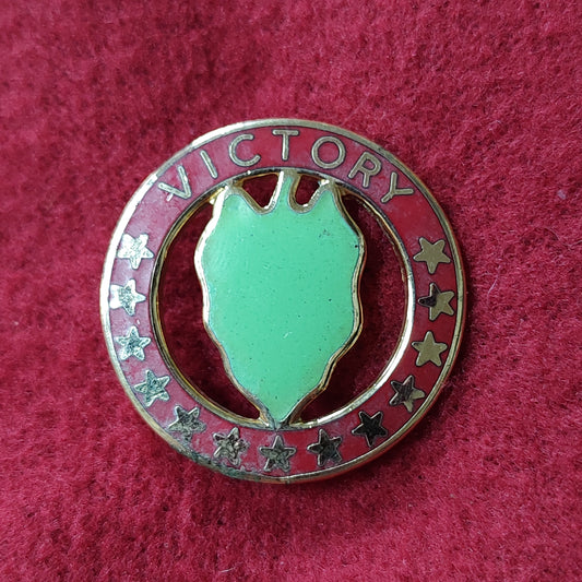 VINTAGE US Army 24th Infantry
Unit Crest Pin (02CR2)