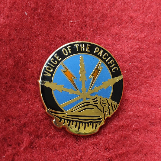 VINTAGE US Army 516th DIGNAL BRIGADE
Unit Crest Pin (02CR40)