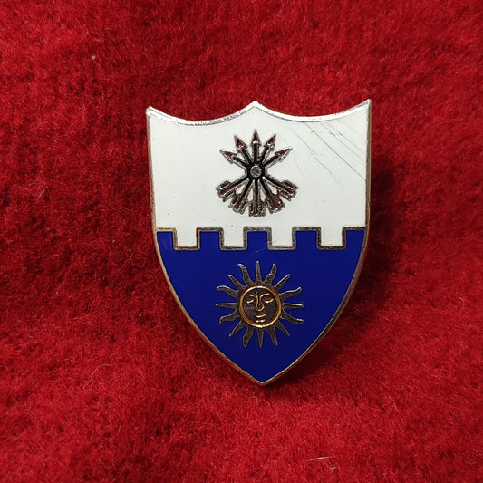 VINTAGE Army 22nd INFANTRY Unit Crest Pin (silver) (02CR61)