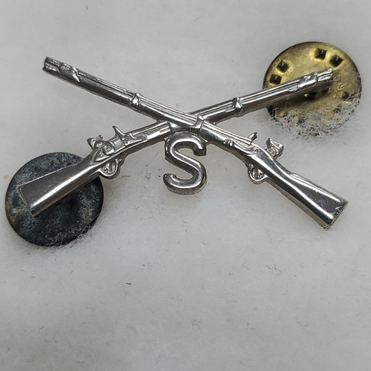 JROTC Award Pin S Greenbriar Military School (Z9)