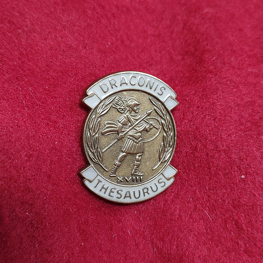 VINTAGE US Army 18th FINANCE GROUP Unit Crest Pin (02CR175)