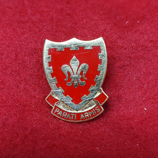 VINTAGE US Army 4th AIR DEFENSE Unit Crest Pin (03CR54)