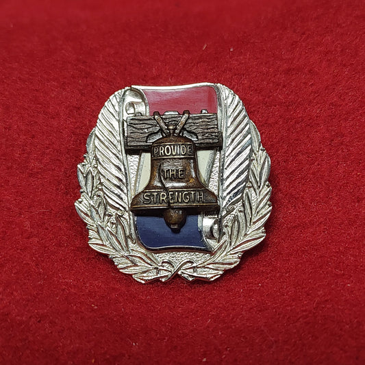 VINTAGE US Army RECRUITING COMMAND Unit Crest Pin (03CR56)