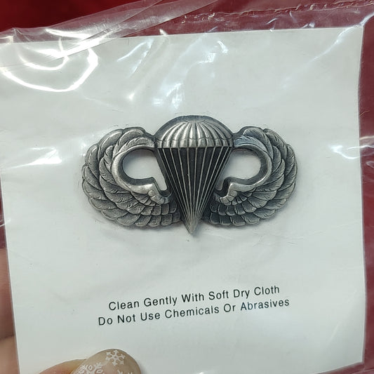 VINTAGE US Army JUMP WINGS PARACHUTIST Pin (03CR70)