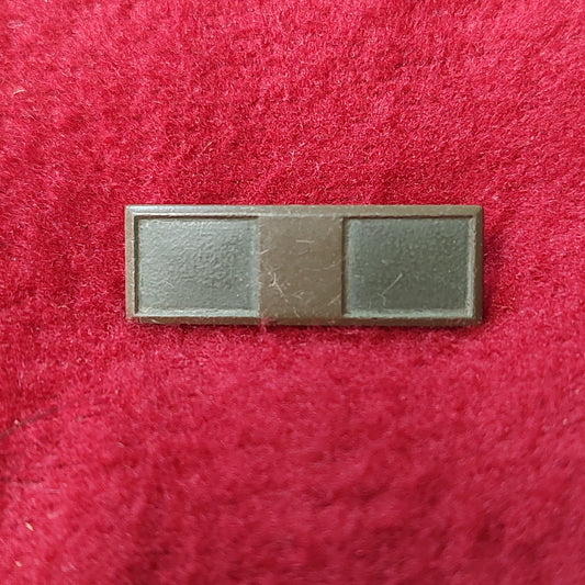 VINTAGE US Army Old Style Subdued WARRANT OFFICER 1 Rank Pin (16CR73)
