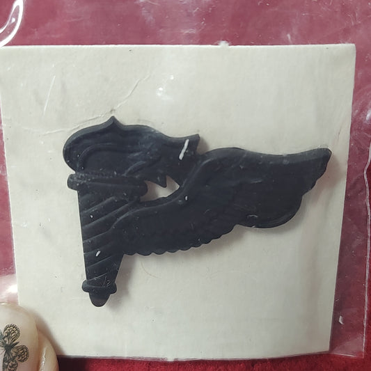 VINTAGE US Army PATHFINDER Subdued Badge Pin (18CR5)