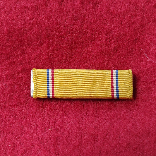 VINTAGE AMERICAN DEFENSE
Ribbon/Pin (21CR39)