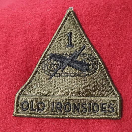US Army First 1st ARMORED DIVISION Patch Sew On Subdued OD Woodland (bu06-1ad)