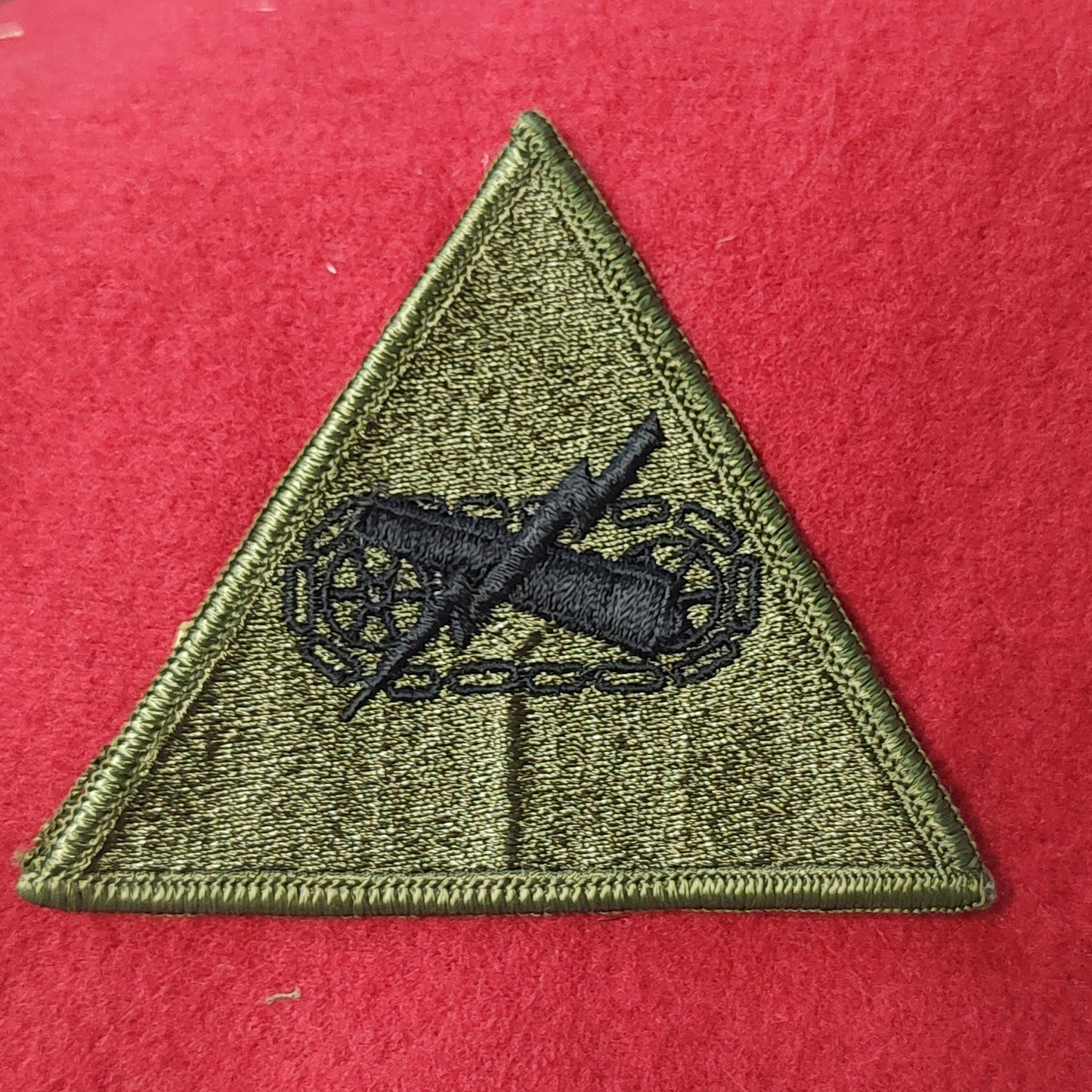 VINTAGE US Army ARMOR SCHOOL (late 70's) Patch Sew On (24CR8)