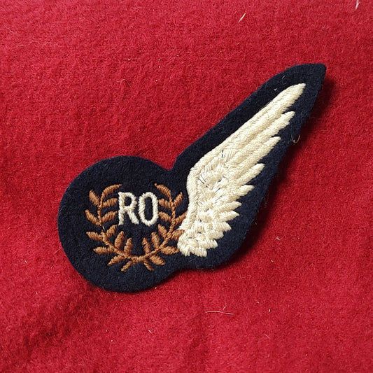 VINTAGE ROYAL AIR FORCE RADIO OPERATOR Badge Patch Sew On (28CR22)