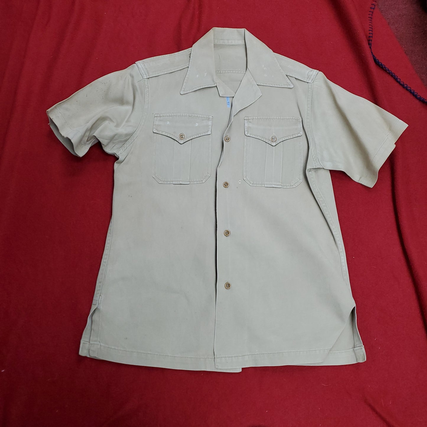 Vietnam Era US Army Men's Small Tan 445 Short-Sleeve Shirt Used (04g 25g-15)
