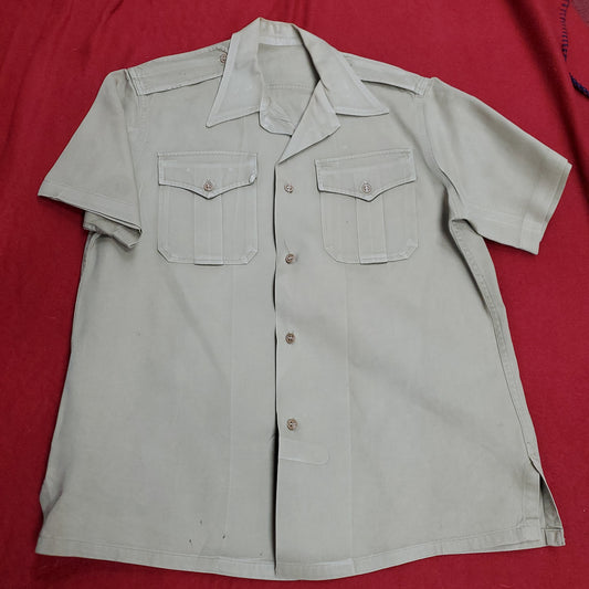 Vietnam Era US Army Men's Medium Tan 8.2 oz Short-Sleeve Shirt Good Condition (04g 25g-13)