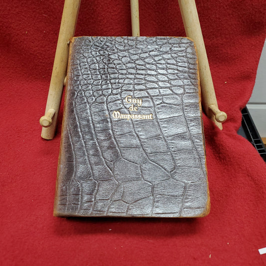 Book: "Complete Short Stories Guy de Maupassant" 1903 Copyright Leather Bound (maunal)