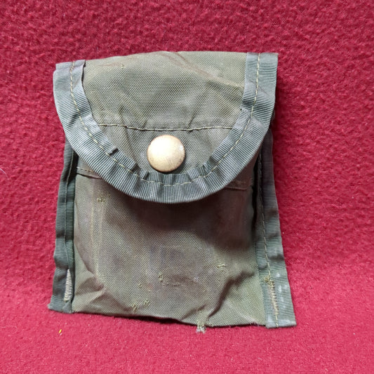US Army First Aid Compass Pouch OD Olive Drab Used (03g 06cc- ca9-MH145)